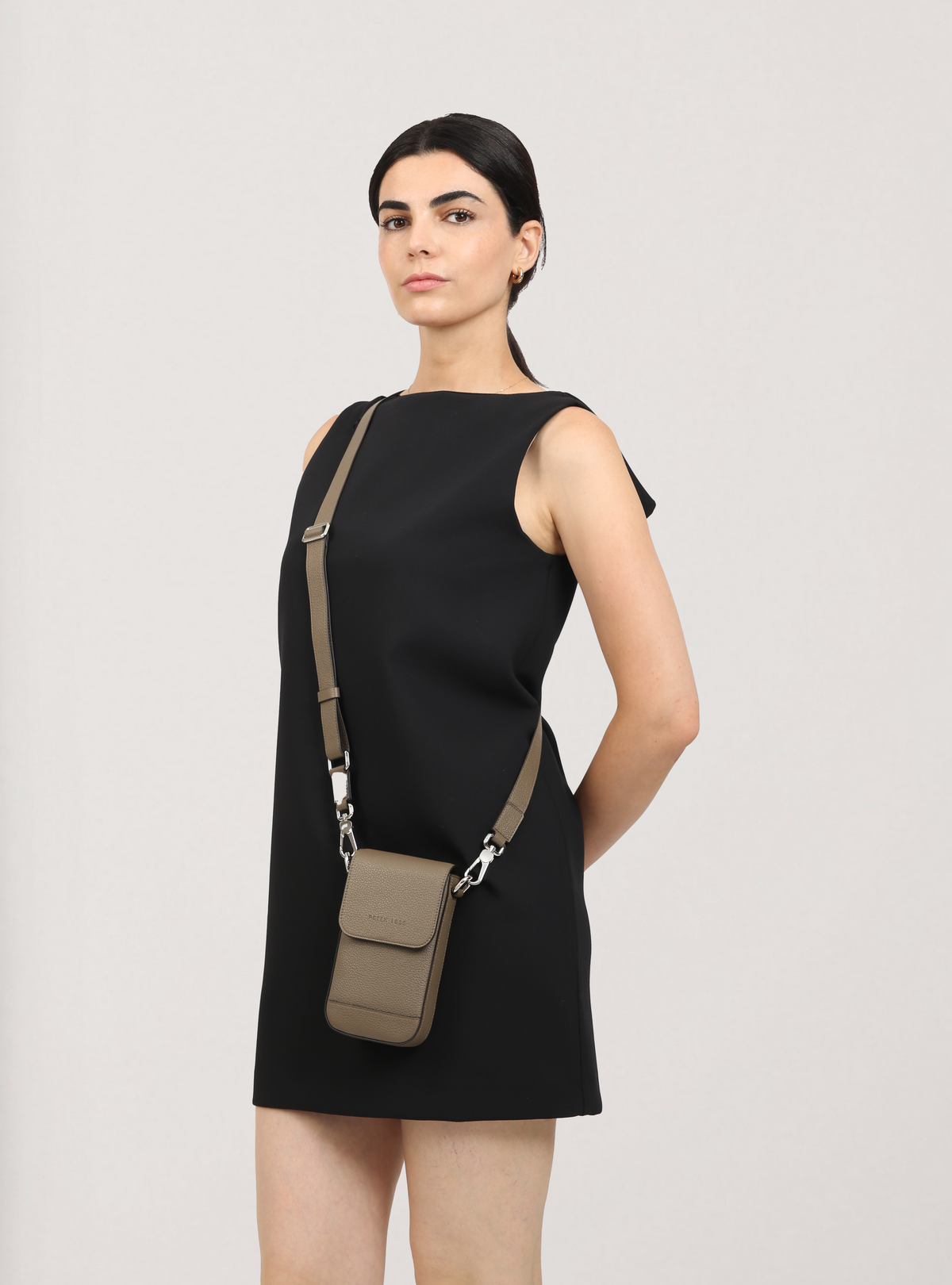 NORD PHONE BAG IN SOFT GRAINED LEATHER